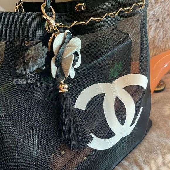 Bbw contrast camilla flower bag charm/keychain & hair elastic/bracelet pearl - Picture 9 of 9